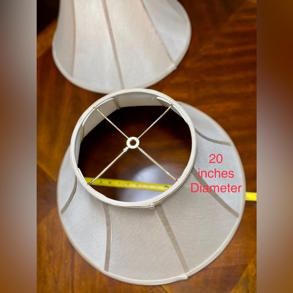 SHADE
in Silk by Cal Lighting from the Shades collection - Picture 6 of 10